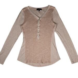 Sanctuary Henley top slimming textured front v-neck long sleeve outdoors Sz L